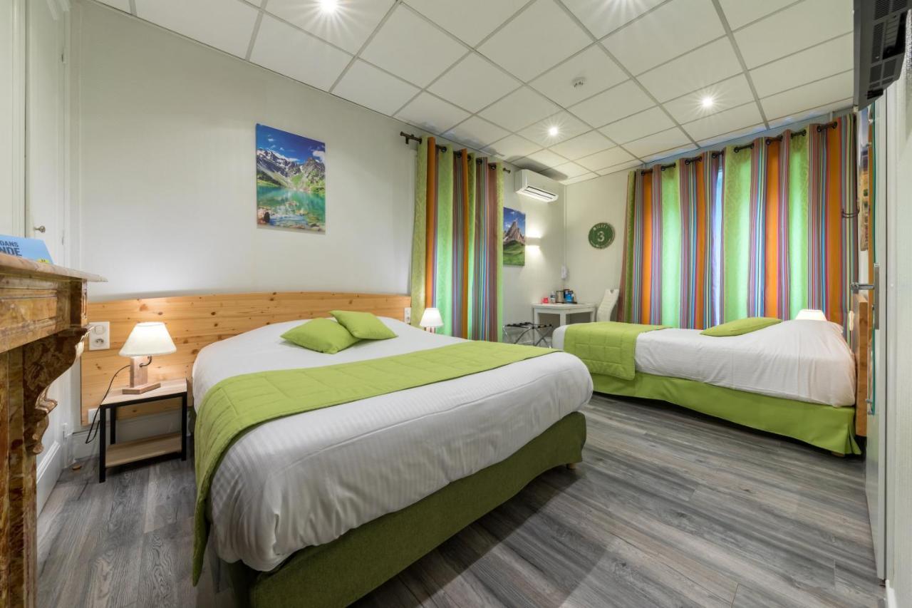 Hotel La Commanderie De Champarey Bourgoin-Jallieu Zewnętrze zdjęcie