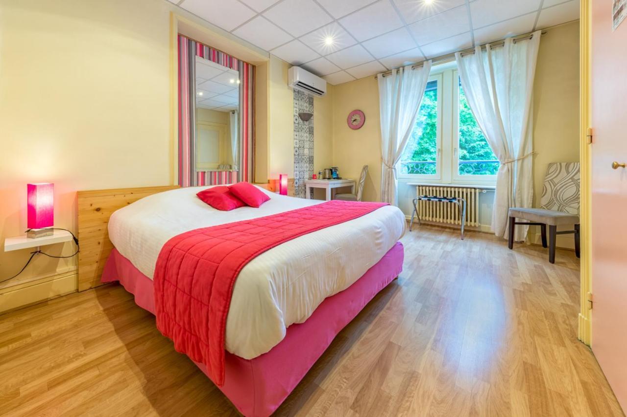 Hotel La Commanderie De Champarey Bourgoin-Jallieu Zewnętrze zdjęcie