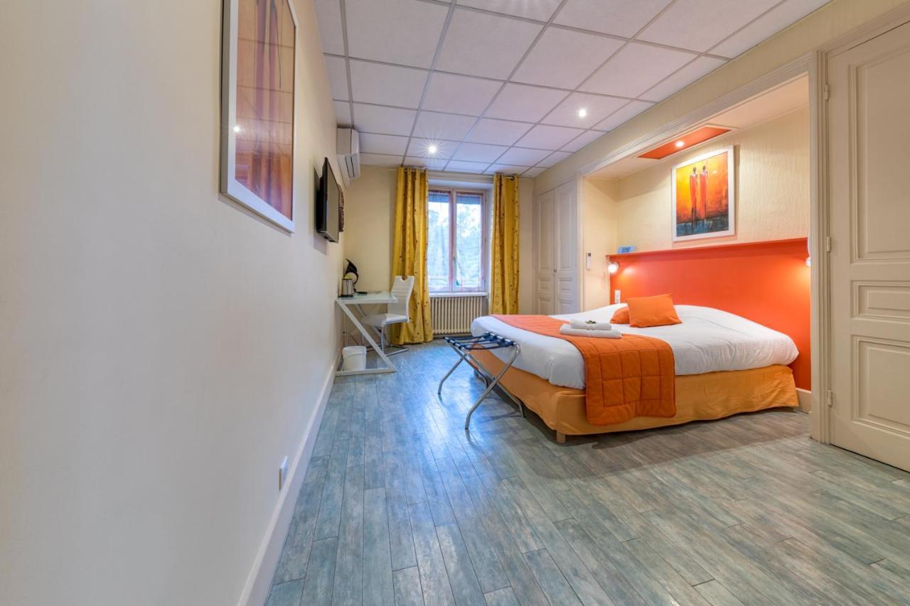 Hotel La Commanderie De Champarey Bourgoin-Jallieu Zewnętrze zdjęcie